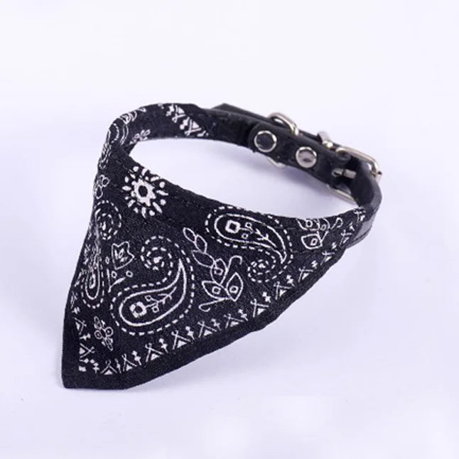 Verstellbares Halsband mit Bandana