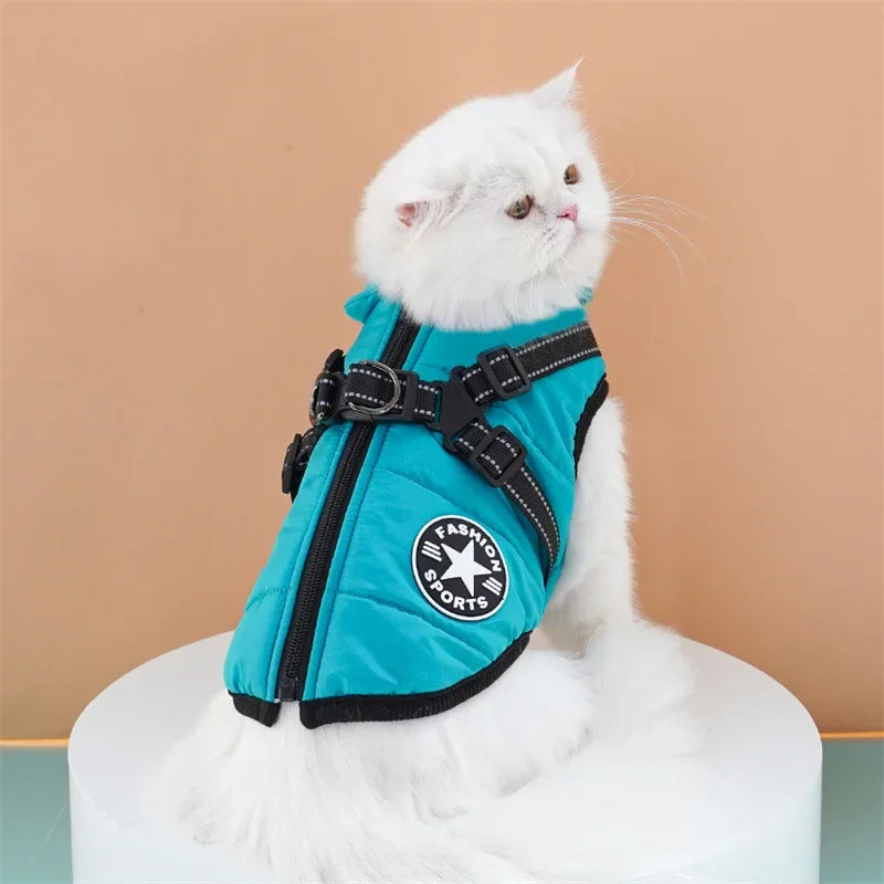 Warme Tierjacke mit Geschirr